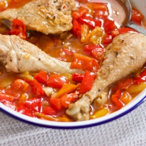 One-pot red peppers with chicken